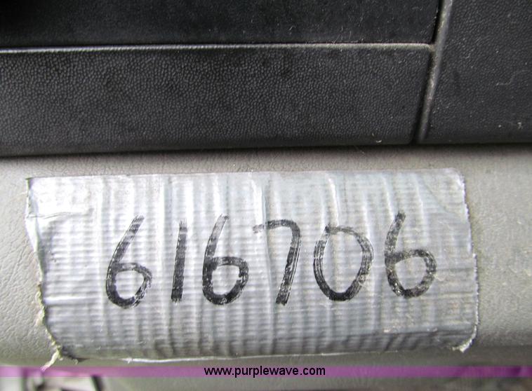 image for item F5549 2006 Ford F550 XL Super Duty service truck