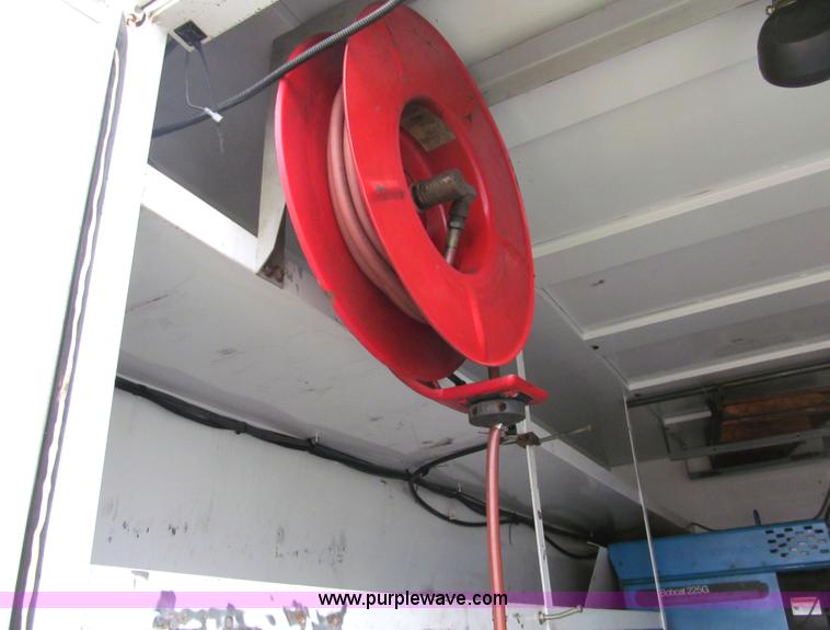 image for item F5550 2006 Ford F550 XL Super Duty service truck