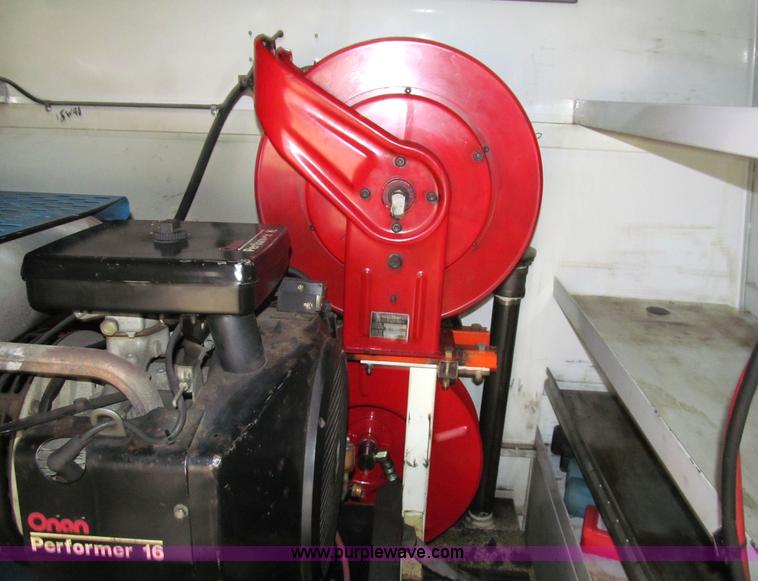 image for item F5550 2006 Ford F550 XL Super Duty service truck