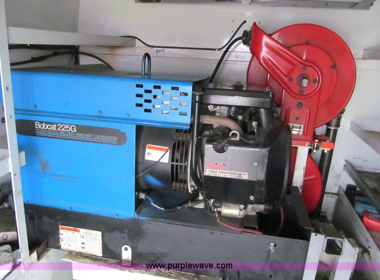 image for item F5550 2006 Ford F550 XL Super Duty service truck