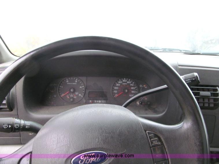image for item F5550 2006 Ford F550 XL Super Duty service truck