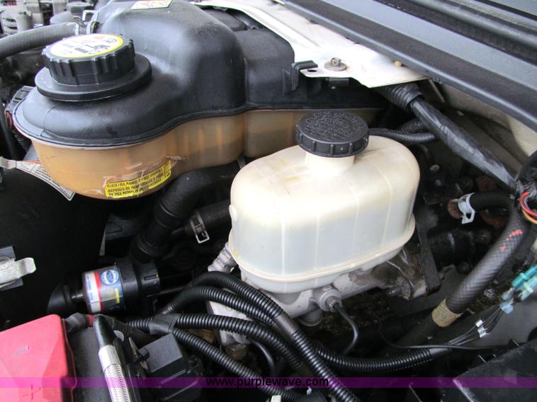 image for item F5550 2006 Ford F550 XL Super Duty service truck