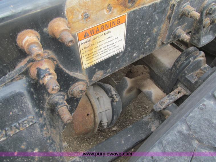 image for item F5553 2007 Freightliner Columbia CL120 semi truck