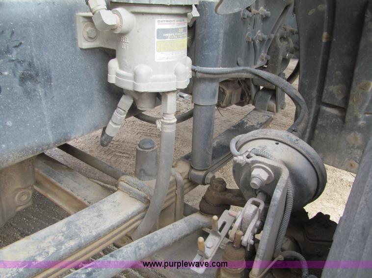 image for item F5553 2007 Freightliner Columbia CL120 semi truck