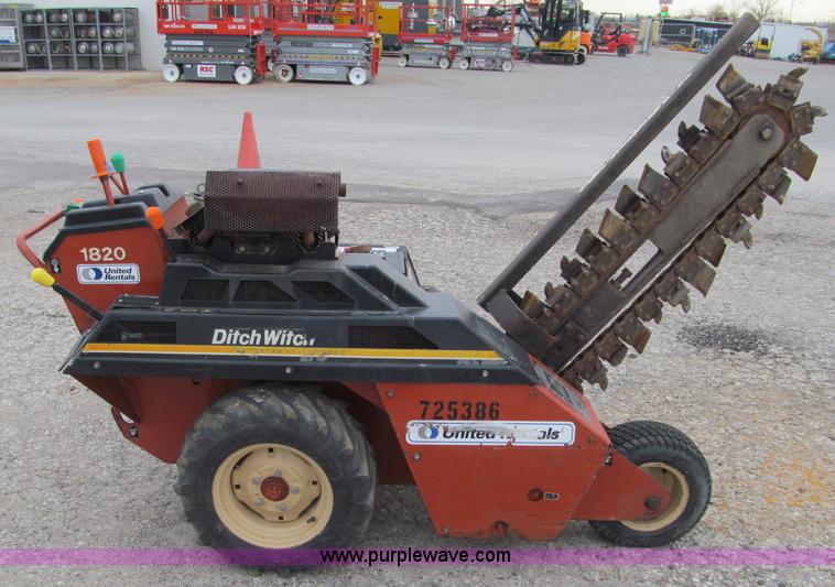 image for item F5556 2005 Ditch Witch 1820HE walk-behind trencher