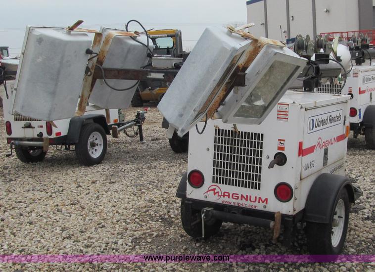 image for item F5557 Magnum MLT 3060 light tower