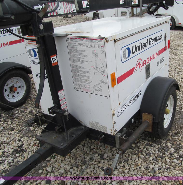 image for item F5557 Magnum MLT 3060 light tower