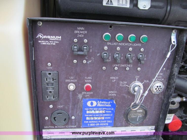 image for item F5557 Magnum MLT 3060 light tower