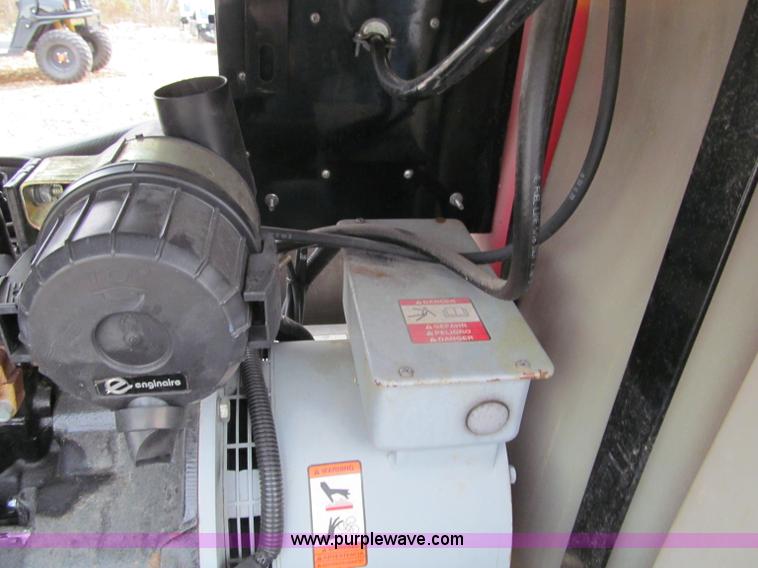 image for item F5557 Magnum MLT 3060 light tower