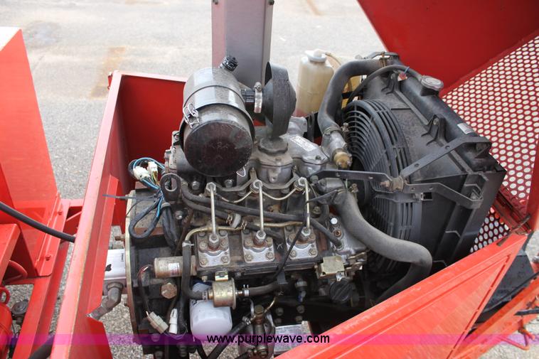 image for item B7415 2003 Craft Co SS-125 crack seal machine