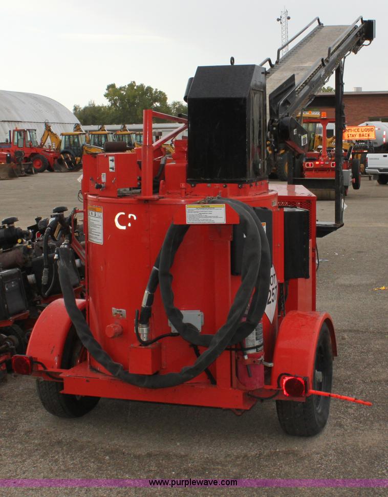 image for item B7419 2004 Craft Co SS-125 crack seal machine