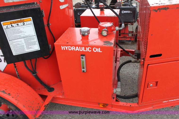 image for item B7419 2004 Craft Co SS-125 crack seal machine