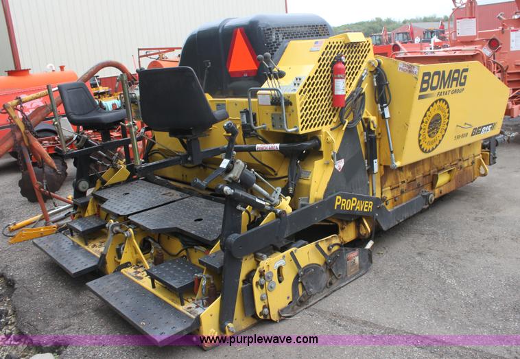 image for item E4018 2008 Bomag BF815 asphalt paver