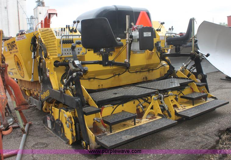image for item E4018 2008 Bomag BF815 asphalt paver