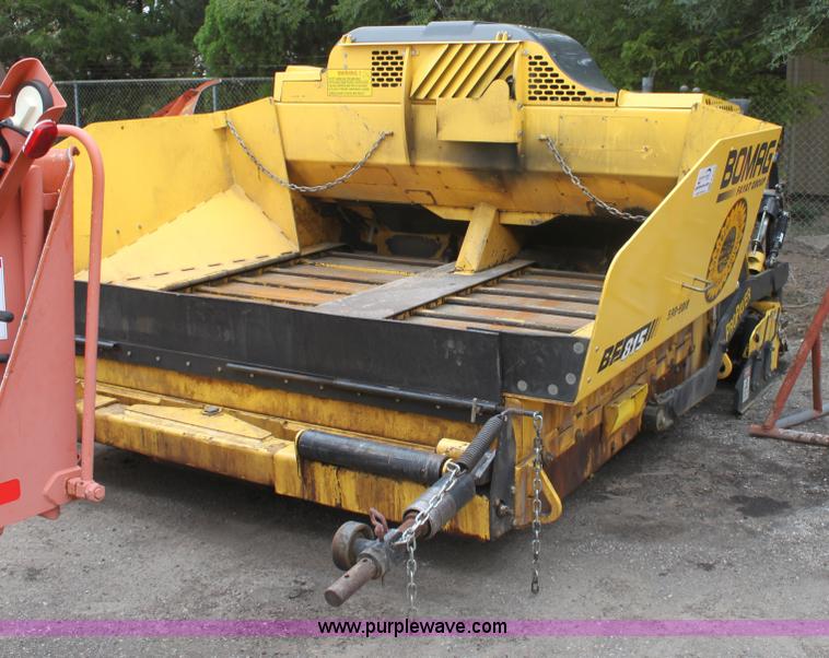 image for item E4018 2008 Bomag BF815 asphalt paver