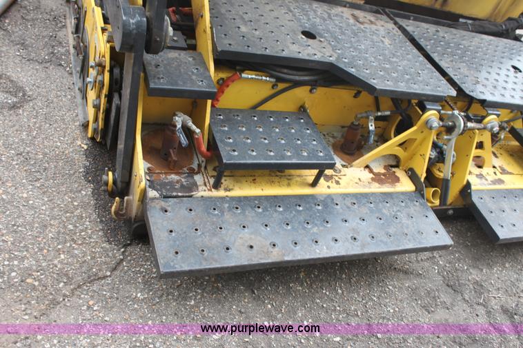image for item E4018 2008 Bomag BF815 asphalt paver