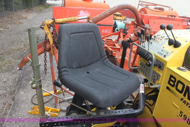 image for item E4018 2008 Bomag BF815 asphalt paver