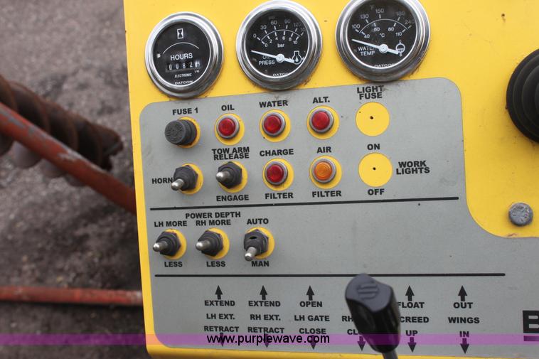 image for item E4018 2008 Bomag BF815 asphalt paver