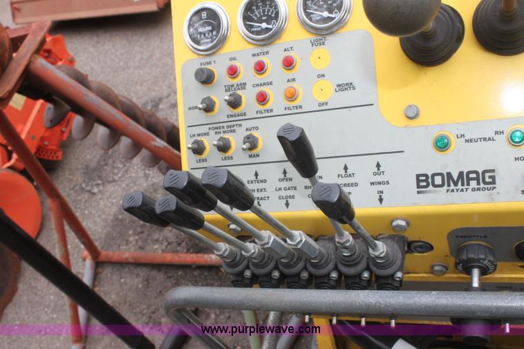 image for item E4018 2008 Bomag BF815 asphalt paver