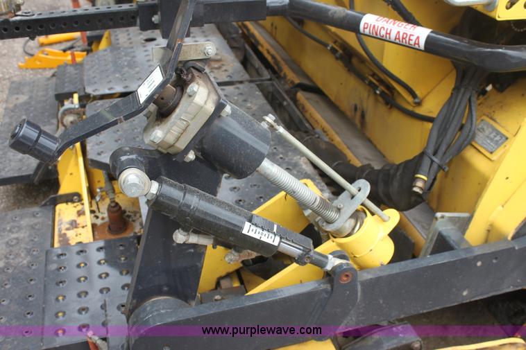 image for item E4018 2008 Bomag BF815 asphalt paver