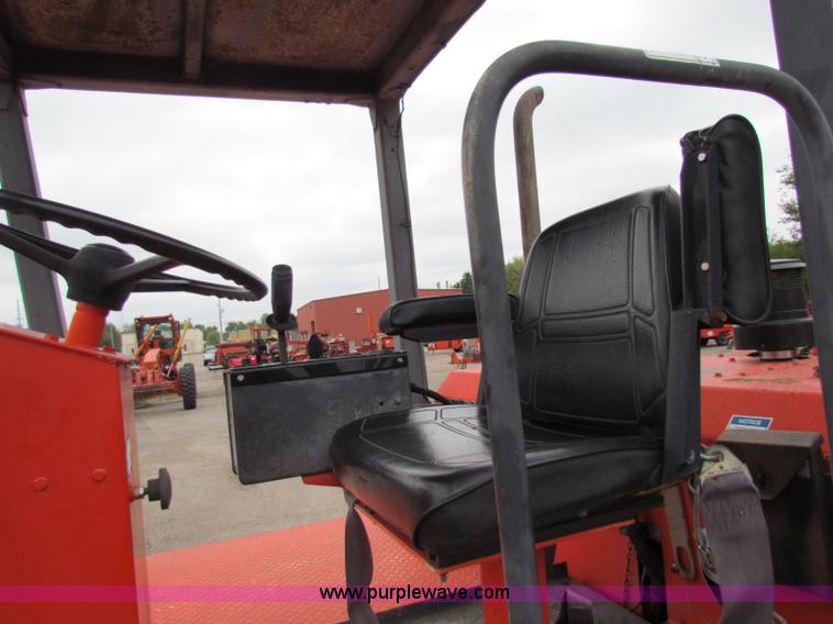 image for item E4024 1994 Ingersoll Rand PT125R pneumatic roller