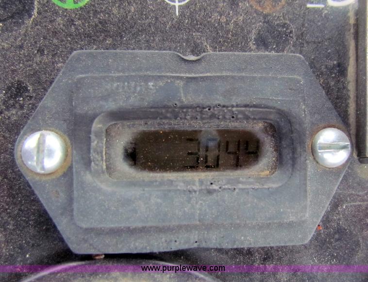 image for item E4024 1994 Ingersoll Rand PT125R pneumatic roller