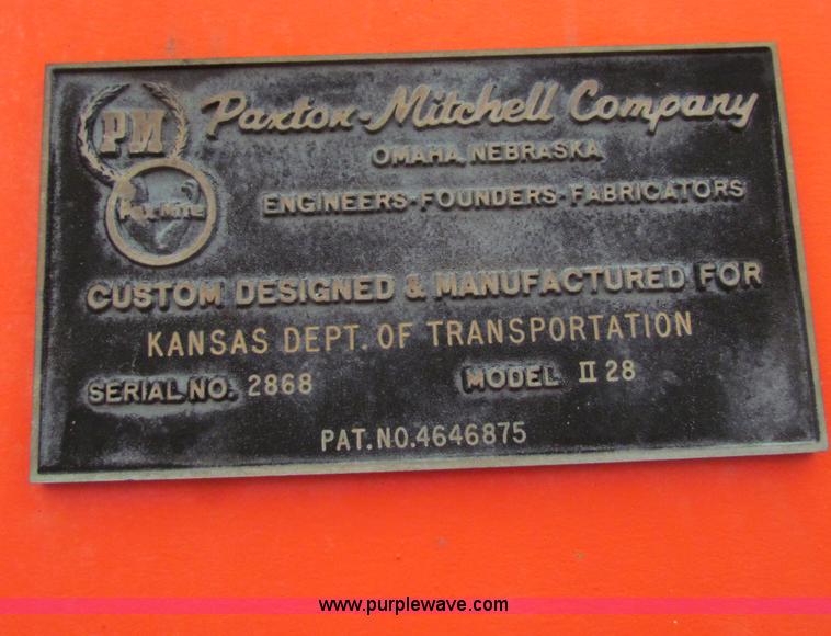 image for item E4025 1994 Ford LNT8000 bridge inspection truck