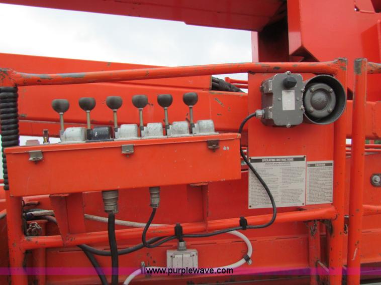 image for item E4025 1994 Ford LNT8000 bridge inspection truck