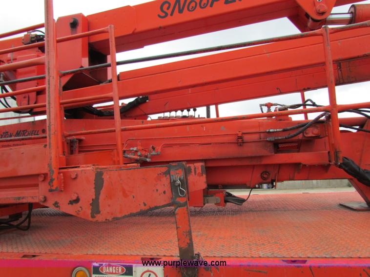 image for item E4025 1994 Ford LNT8000 bridge inspection truck