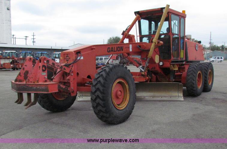 image for item E4034 1996 Galion 830B motor grader