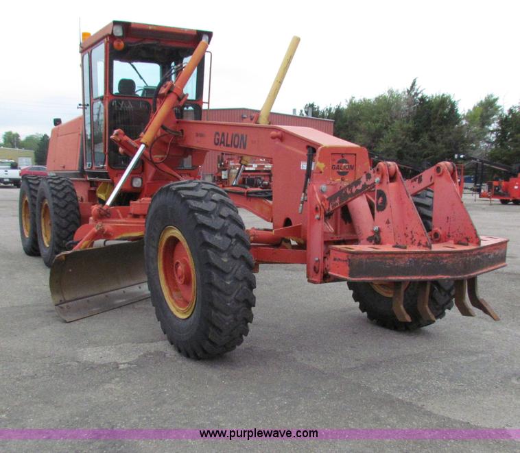 image for item E4034 1996 Galion 830B motor grader