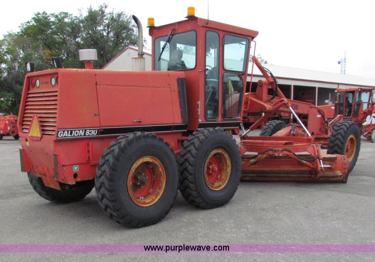 image for item E4034 1996 Galion 830B motor grader