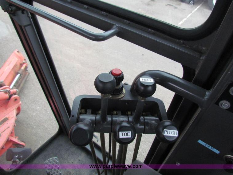 image for item E4035 2000 Champion 710A motor grader