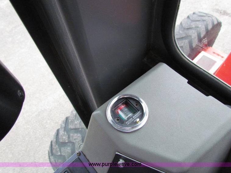 image for item E4035 2000 Champion 710A motor grader