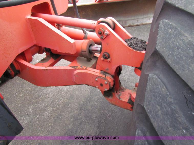 image for item E4035 2000 Champion 710A motor grader