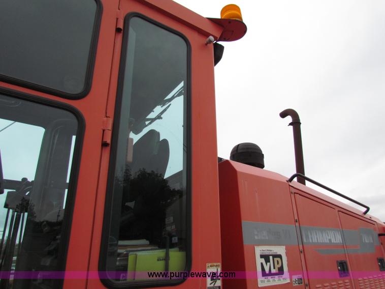 image for item E4035 2000 Champion 710A motor grader