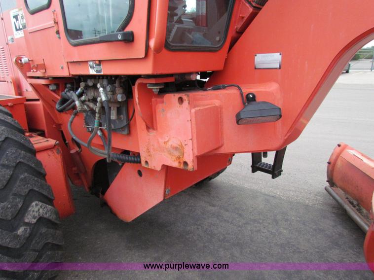 image for item E4035 2000 Champion 710A motor grader