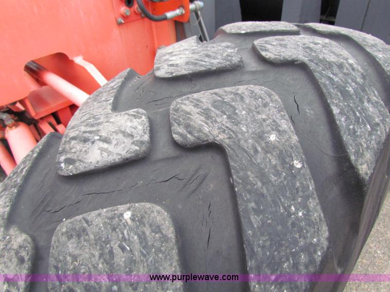 image for item E4035 2000 Champion 710A motor grader