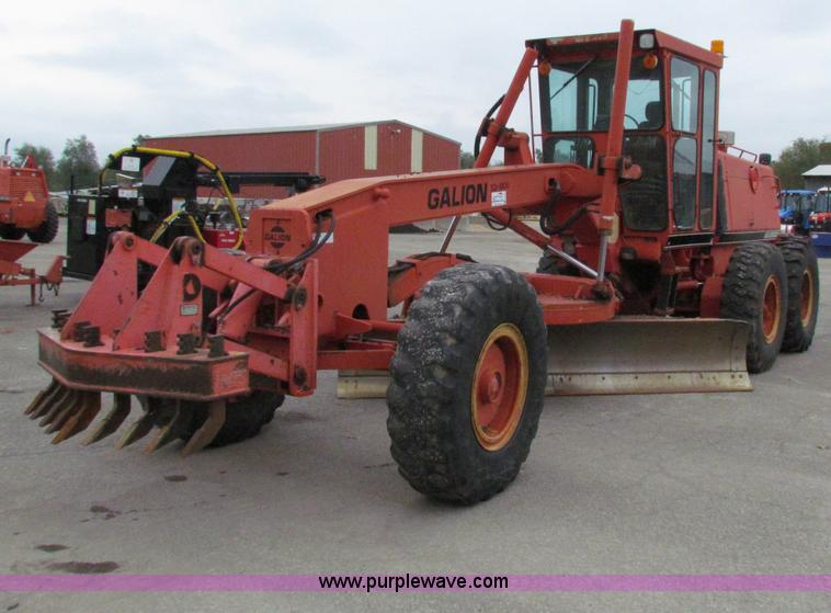 image for item E4036 1996 Galion 830B motor grader