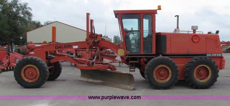 image for item E4036 1996 Galion 830B motor grader