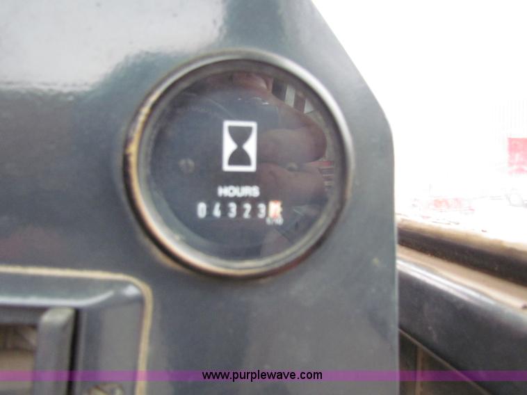 image for item E4036 1996 Galion 830B motor grader