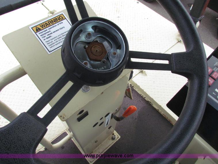 image for item E4049 2006 Ingersoll Rand PT125R pneumatic roller