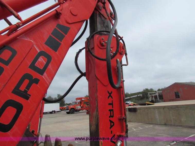 image for item E4056 1996 Ford 555D backhoe