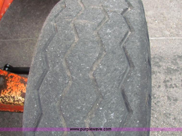 image for item E4057 1995 Ford 555D backhoe