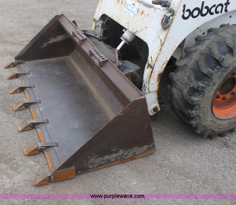 image for item E4061 1991 Bobcat 843H skid steer