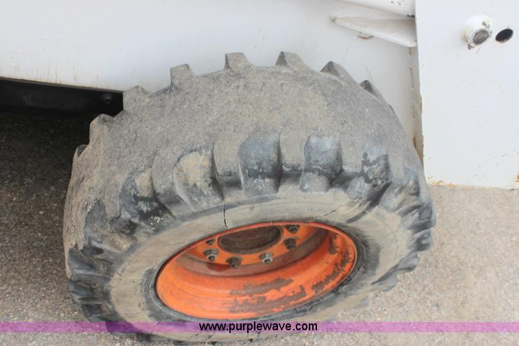 image for item E4061 1991 Bobcat 843H skid steer
