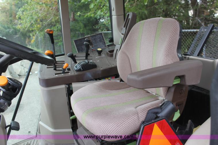 image for item E4062 2007 John Deere 6415 tractor