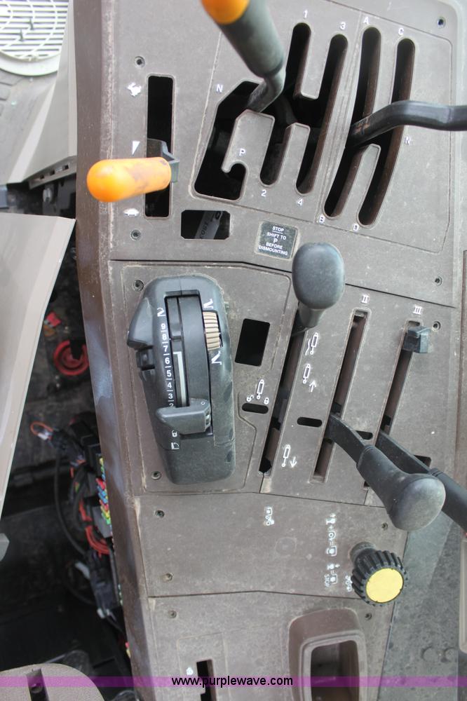 image for item E4062 2007 John Deere 6415 tractor