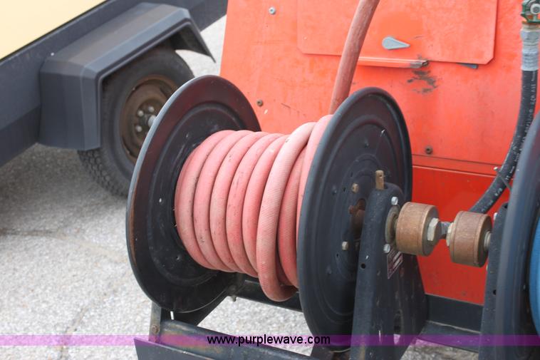 image for item E4093 1999 Atlas Copco XAS 90 JD air compressor