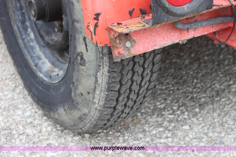 image for item E4097 2001 Craft Co SS-125 crack seal machine